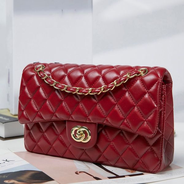2023 designer bags chain bag plaid flap caviar shoulder handbag gold silver chain leather double letter solid color buckle square stripe lad
2023 designer bags chain bag plaid flap caviar shoulder handbag gold silver chain leather double letter solid color buckle square stripe lad
