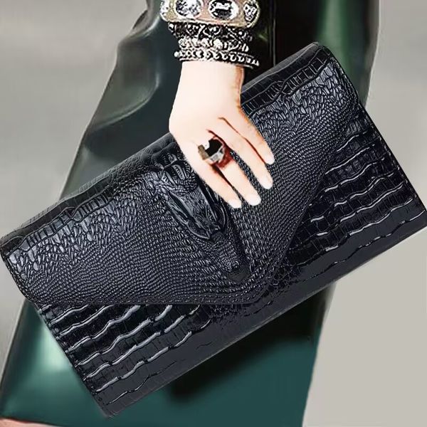 clutch bag alligator cross body european and american patent leather clutch large capacity women's dinner bag
clutch bag alligator cross body european and american patent leather clutch large capacity women's dinner bag