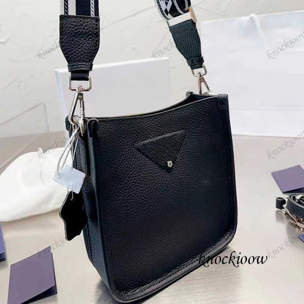 cowhide leather mini shoulder bag designer bag crossbody bag luxurys handbags shoulder bag luxury bag mini bag bags for women 230811
cowhide leather mini shoulder bag designer bag crossbody bag luxurys handbags shoulder bag luxury bag mini bag bags for women 230811