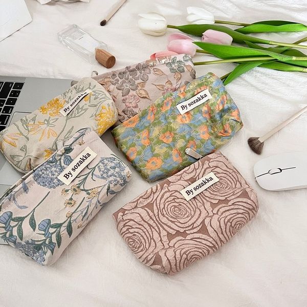 cosmetic bags cases women floral makeup case korean relief bag organizer pouch travel make up toiletry canvas beauty 230810
cosmetic bags cases women floral makeup case korean relief bag organizer pouch travel make up toiletry canvas beauty 230810