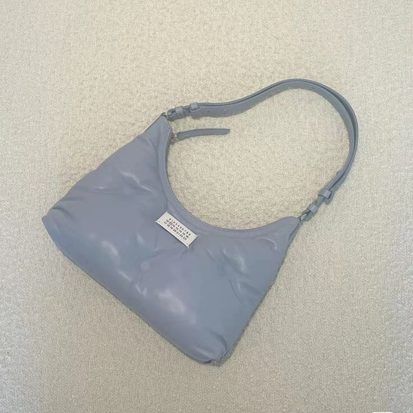 fashion city luxury pochette underarm bags womens mens clutch designer bags genuine leather totes underarm hand bag margiela cross body purs
fashion city luxury pochette underarm bags womens mens clutch designer bags genuine leather totes underarm hand bag margiela cross body purs