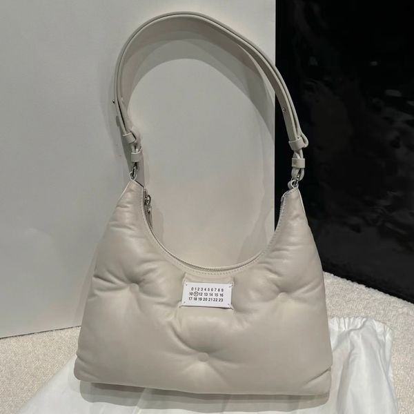 genuine leather luxury margiela clutch travel bags summer pochette designer bags womens totes crossbody purse hand bag mens underarm shoulde
genuine leather luxury margiela clutch travel bags summer pochette designer bags womens totes crossbody purse hand bag mens underarm shoulde