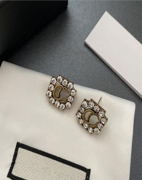 vintage have stamps letter diamonds designer earrings stud for women lady party wedding lovers gift engagement luxury jewelry264a8804019, Golden;silver
vintage have stamps letter diamonds designer earrings stud for women lady party wedding lovers gift engagement luxury jewelry264a8804019, Golden;silver