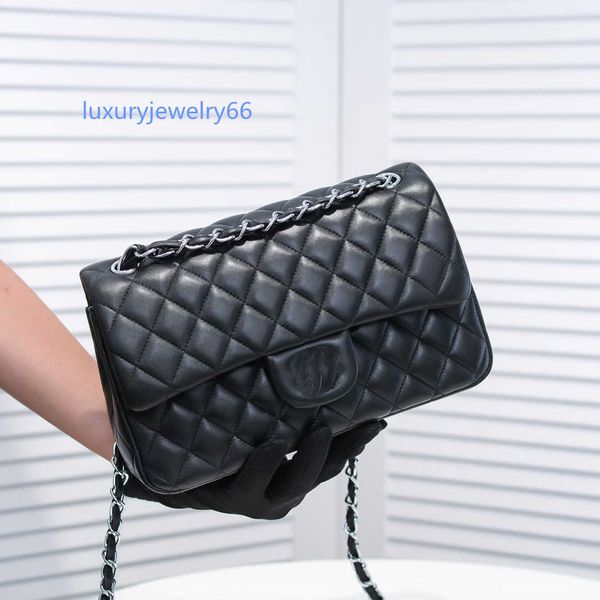 designer handbag shoulder silver chain bag clutch flap highest quality totes bags wallet velour purse double letters hasp waist square strip
designer handbag shoulder silver chain bag clutch flap highest quality totes bags wallet velour purse double letters hasp waist square strip