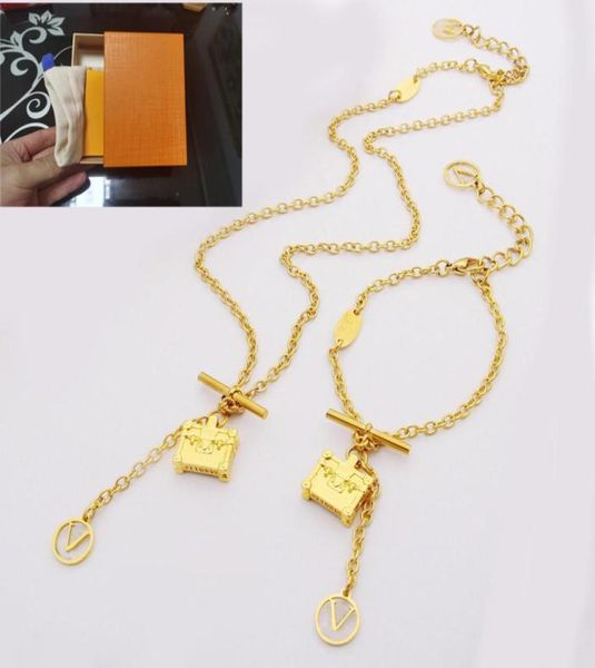 designers petite malle bag pendant necklace fashion women039s stainless steel necklace bracelet set lovers jewelry3987193, Silver
designers petite malle bag pendant necklace fashion women039s stainless steel necklace bracelet set lovers jewelry3987193, Silver