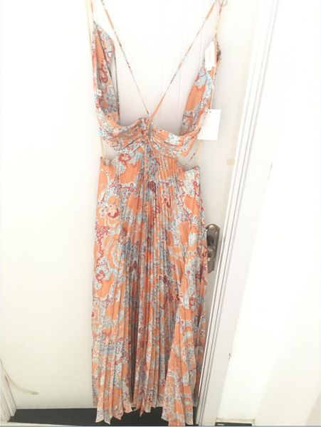 2023-advanced design feeling hanging neck zim me/r-a * nn backless holiday long dress for women's small crowd pleated print strap dress, Black;gray
2023-advanced design feeling hanging neck zim me/r-a * nn backless holiday long dress for women's small crowd pleated print strap dress, Black;gray