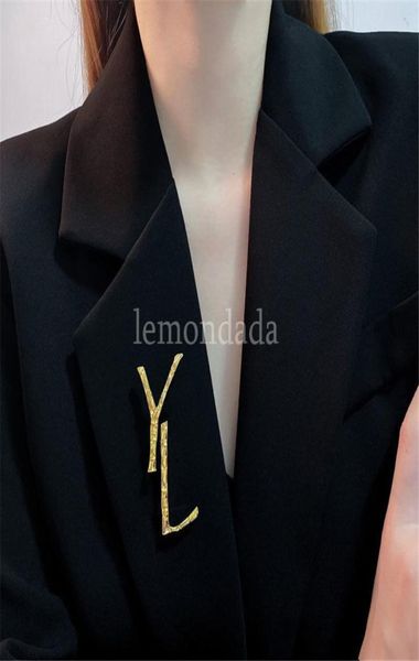 luxury women letter brooch gold silver designer brooches engagement wedding suit pin party gorgeous pins decoration7831320, Gray
luxury women letter brooch gold silver designer brooches engagement wedding suit pin party gorgeous pins decoration7831320, Gray