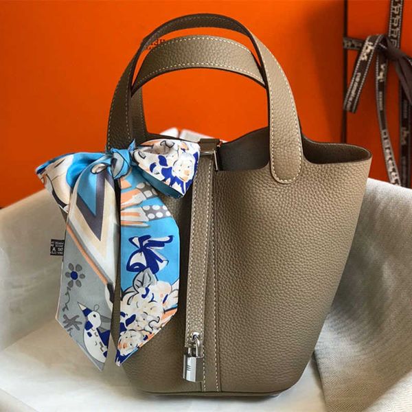 7a designer bags picotin lock bag food basket bucket handbag fashion classic women's genuine leather bag luxury custom made
7a designer bags picotin lock bag food basket bucket handbag fashion classic women's genuine leather bag luxury custom made