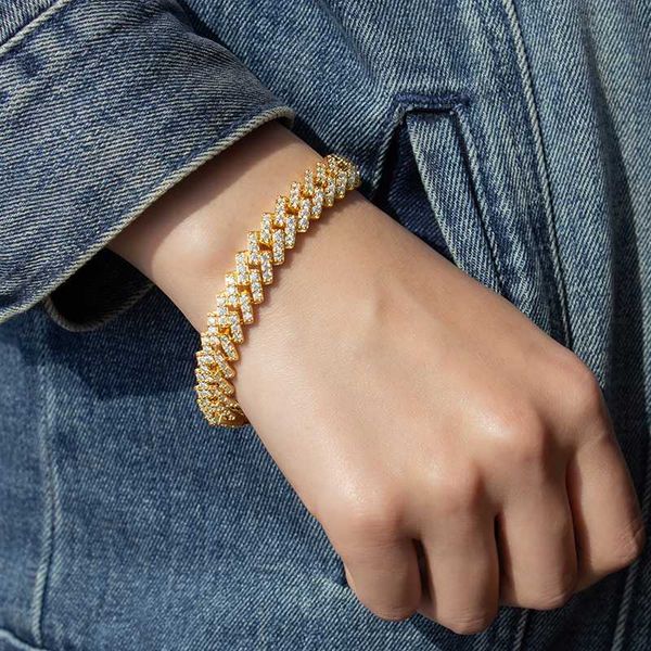 hip hop jewelry 10mm s925 silver iced out men's moissanite cuban link chain bracelet
hip hop jewelry 10mm s925 silver iced out men's moissanite cuban link chain bracelet