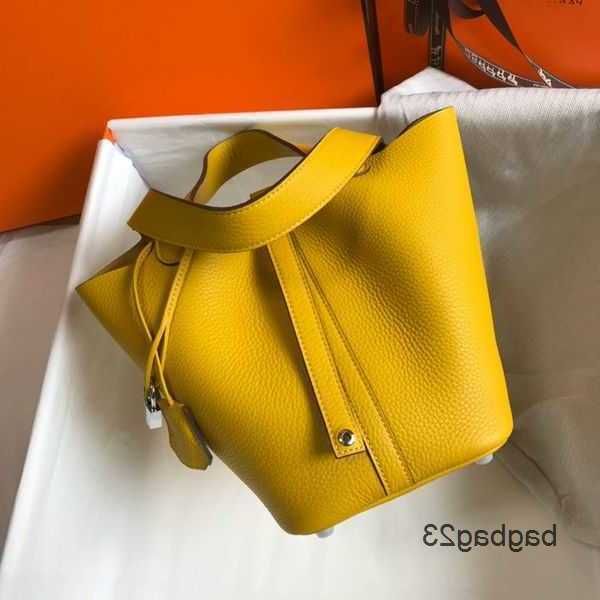 women handmade tote quality handbags designer purse bag bucket picotin luxury lock classic fashion togo leather shopping h gold buckle silve
women handmade tote quality handbags designer purse bag bucket picotin luxury lock classic fashion togo leather shopping h gold buckle silve