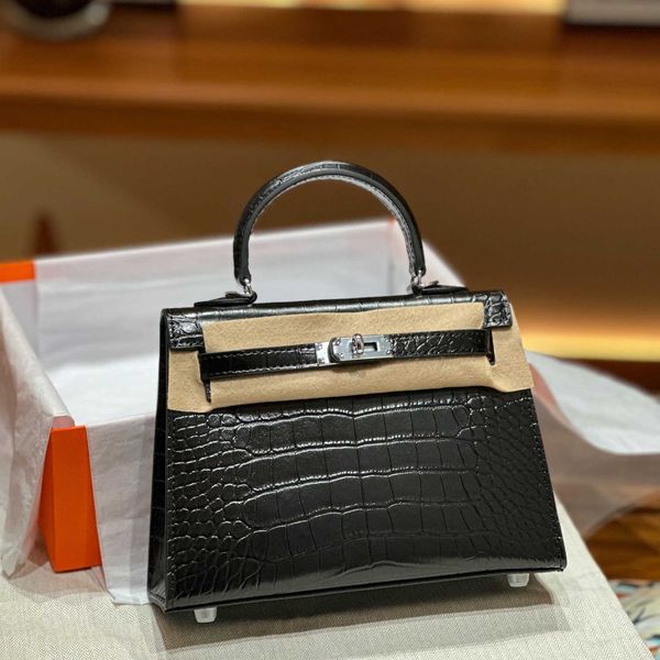designer bags high 2023 new quality genuine leather women's bag upgraded crocodile cowhide kelys single shoulder oblique straddle handb
designer bags high 2023 new quality genuine leather women's bag upgraded crocodile cowhide kelys single shoulder oblique straddle handb
