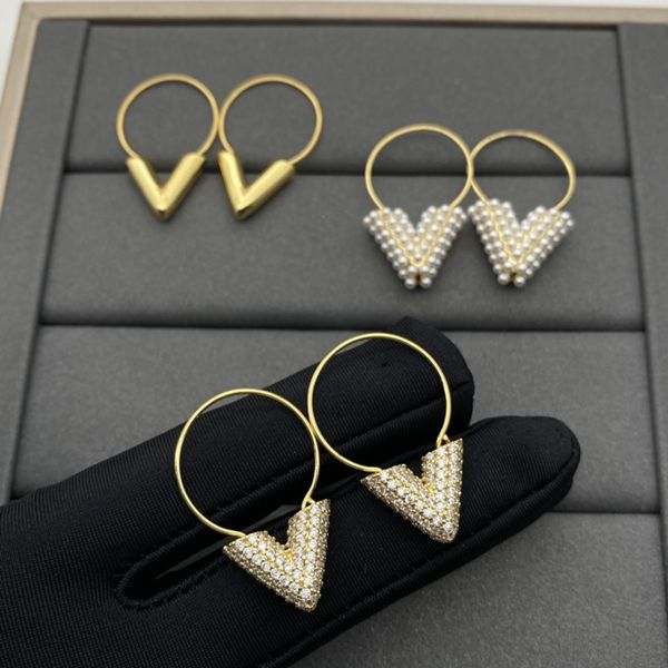 luxury studs women fashion letter love diamond pearl stud classic size stainless steel couple gifts designer jewelry engagement earrings who, Golden;silver
luxury studs women fashion letter love diamond pearl stud classic size stainless steel couple gifts designer jewelry engagement earrings who, Golden;silver