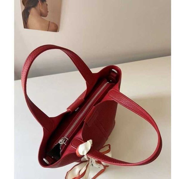 picotin lock bags for women of brand h ermes wedding bag female bridal crowd 2023 red new large capacity vegetable basket bucket with real l
picotin lock bags for women of brand h ermes wedding bag female bridal crowd 2023 red new large capacity vegetable basket bucket with real l