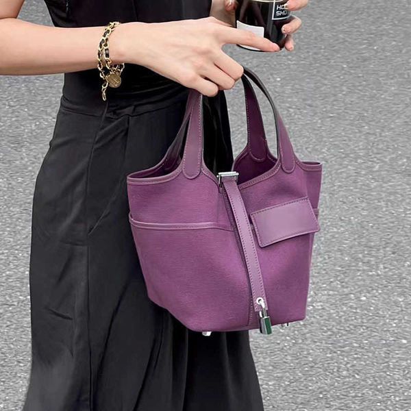 9a quality designer h ermes picotin lock tote bags for sale high definition canvas vegetable basket bag premium with swift leather handbag w
9a quality designer h ermes picotin lock tote bags for sale high definition canvas vegetable basket bag premium with swift leather handbag w