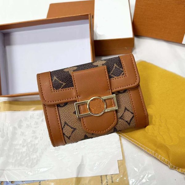 wholesale of new printed wallets by manufacturers, women's short wallet, wallet, small wallet, thin version with box, Red;black
wholesale of new printed wallets by manufacturers, women's short wallet, wallet, small wallet, thin version with box, Red;black
