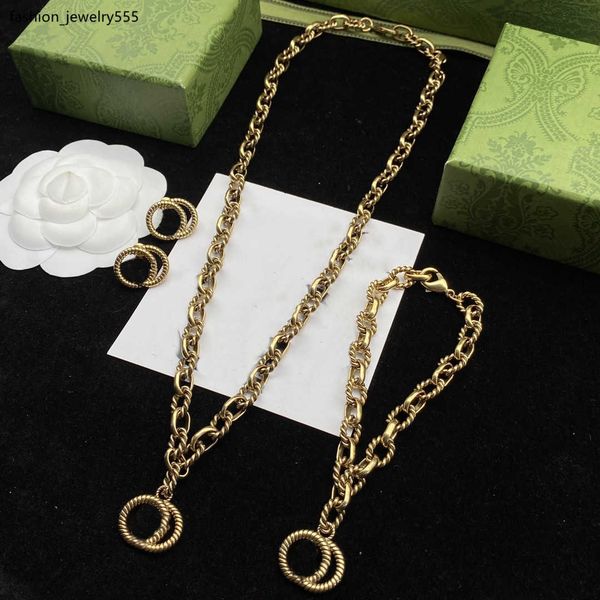 pendant necklaces fashion designer letter necklace for couple retro hip hop lovers gift personality silver plated chain necklace jewelry
pendant necklaces fashion designer letter necklace for couple retro hip hop lovers gift personality silver plated chain necklace jewelry