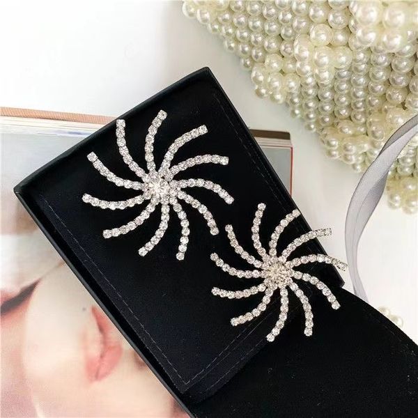 the same earrings of european and american exaggerated stars show face thin tiktok super yang ying sun disc earrings new earrings female fas, Silver