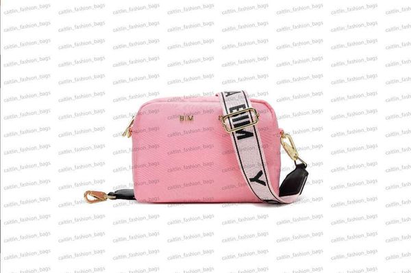 new designer bimbaylolabags atmospheric women's fashion versatile small square bag crossbody bag shoulder bag caitlin_fashion_bags
new designer bimbaylolabags atmospheric women's fashion versatile small square bag crossbody bag shoulder bag caitlin_fashion_bags