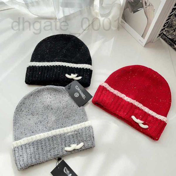 beanie/skull caps designer c wool hat is a small fragrant winter knitted that versatile and warm, with curled edges for women men. fashionab, Blue;gray
beanie/skull caps designer c wool hat is a small fragrant winter knitted that versatile and warm, with curled edges for women men. fashionab, Blue;gray