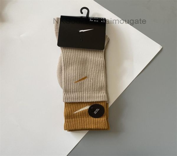 classic fashion men socks hook brand color stitched men039s women039s long tube sports training sock street couple middle tu1226419, Black 
classic fashion men socks hook brand color stitched men039s women039s long tube sports training sock street couple middle tu1226419, Black