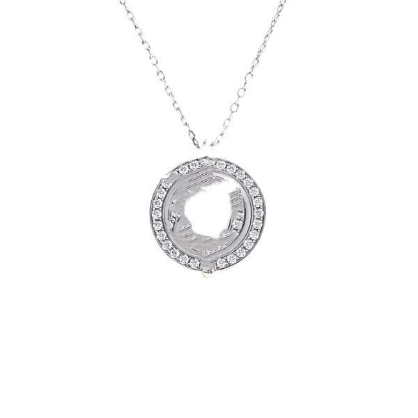 new 2023 designer 925 sterling silver luxury jewelry women's necklace geometric zircon dual color circle pendant necklaces
new 2023 designer 925 sterling silver luxury jewelry women's necklace geometric zircon dual color circle pendant necklaces