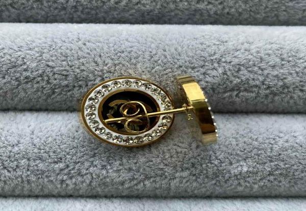 2021 never fade black women designer studs gold silver rose plated stainless steel earrings fashion mud drill drop oil hoop logo p8970828, Golden;silver
2021 never fade black women designer studs gold silver rose plated stainless steel earrings fashion mud drill drop oil hoop logo p8970828, Golden;silver