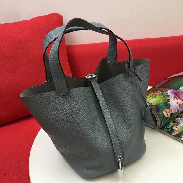 happy buy bag2023classic selling vegetable basket bags picotin lock female genuine leather brand fashion high-quality handbag large capacity
happy buy bag2023classic selling vegetable basket bags picotin lock female genuine leather brand fashion high-quality handbag large capacity