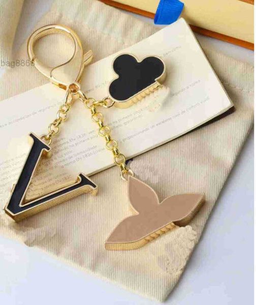 keychains lanyards luxury designers letters with diamonds keychain car key chain women buckle jewelry keyring bags pendant exquisite giftess, Silver
keychains lanyards luxury designers letters with diamonds keychain car key chain women buckle jewelry keyring bags pendant exquisite giftess, Silver