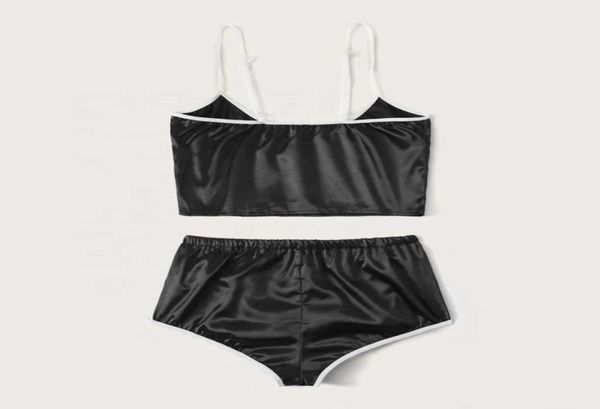woman lingerie erotic evening nightdress home split shiny cloth pajamas set mature1910231, Red;black
woman lingerie erotic evening nightdress home split shiny cloth pajamas set mature1910231, Red;black