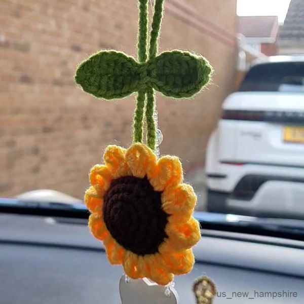 decorations handmade crochet sunflower car hanging accessories for women teens interior rear view mirror flower charm decor r230811
decorations handmade crochet sunflower car hanging accessories for women teens interior rear view mirror flower charm decor r230811