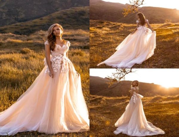 2019 crystal design beach wedding dresses a line applique lace v neck bohemian wedding dress hollow back country boho bridal gowns1258691, White
2019 crystal design beach wedding dresses a line applique lace v neck bohemian wedding dress hollow back country boho bridal gowns1258691, White