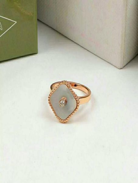 925 silver fashion jewelry 4four clover diamond ring for women mother of pearl shell rings designer 18k gold plated wedding band 9200075, Golden;silver
925 silver fashion jewelry 4four clover diamond ring for women mother of pearl shell rings designer 18k gold plated wedding band 9200075, Golden;silver