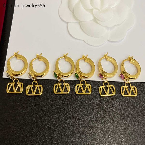 stud women earrings gold stud earings luxury designer jewelry shiny charm earing diamond earring with box v hoop jewlery engagement 236153c, Golden;silver
stud women earrings gold stud earings luxury designer jewelry shiny charm earing diamond earring with box v hoop jewlery engagement 236153c, Golden;silver