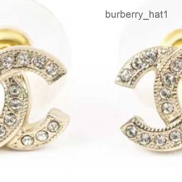channel stud earrings pearl diamond drop gold earrings designer for woman fashion brand not fade silver wedding earings, Golden;silver
channel stud earrings pearl diamond drop gold earrings designer for woman fashion brand not fade silver wedding earings, Golden;silver