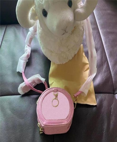 kids deaigner purses fashion baby girls mini princess bags classic printing round cake handbags pu shoulder strap chi1923169, White
kids deaigner purses fashion baby girls mini princess bags classic printing round cake handbags pu shoulder strap chi1923169, White