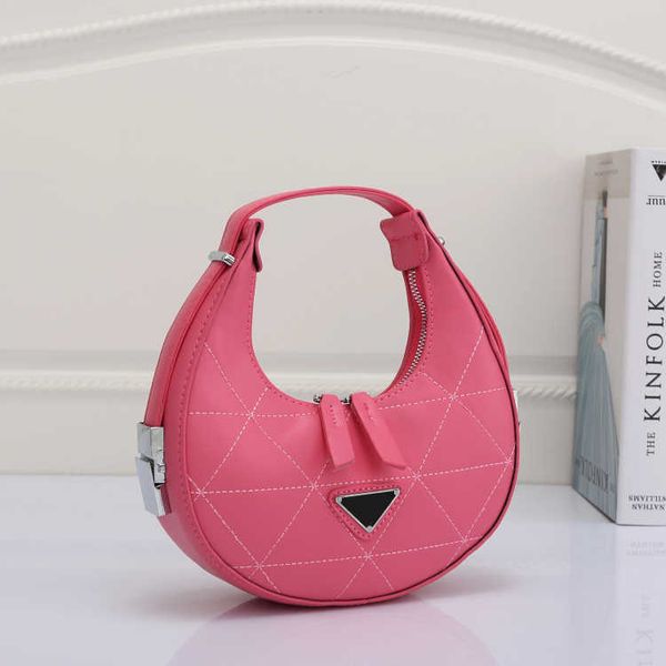high-quality designer bag luxury handbag classic premium leather crescent bag fashion adjustable women shoulder underarm bag purse
high-quality designer bag luxury handbag classic premium leather crescent bag fashion adjustable women shoulder underarm bag purse
