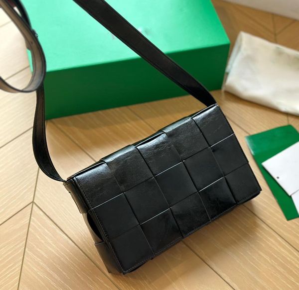 2023 new designer tote square bag luxury classic elegant travelling women handbag shopping evening bags 2 sizes
2023 new designer tote square bag luxury classic elegant travelling women handbag shopping evening bags 2 sizes