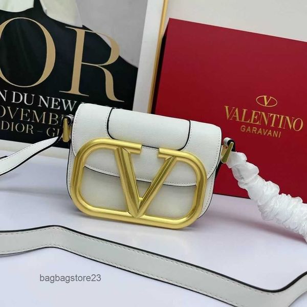 buckle mini valentiino flap bags lady square designer bag high cowhide beauty saddle small with large metal one shoulder crossbody women
buckle mini valentiino flap bags lady square designer bag high cowhide beauty saddle small with large metal one shoulder crossbody women