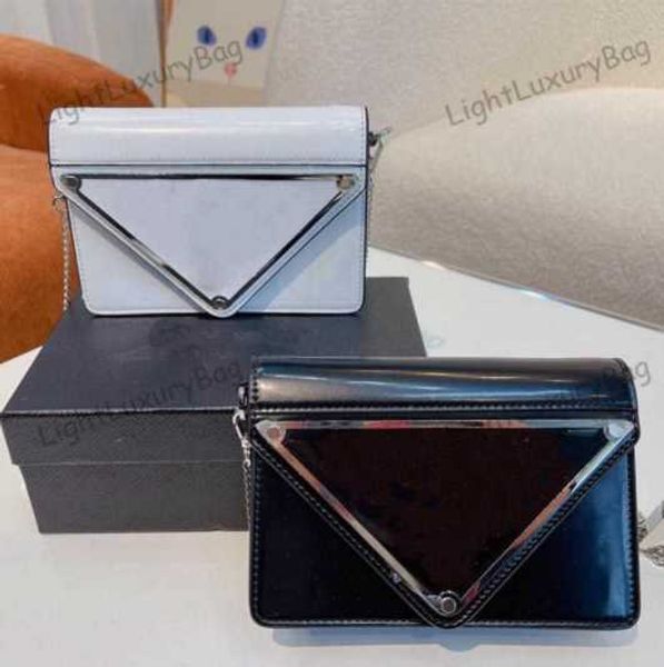 bright leather chain shoulder bag designer personality wallet quality crossbody for women classic famous brand shopping purses 220206
bright leather chain shoulder bag designer personality wallet quality crossbody for women classic famous brand shopping purses 220206