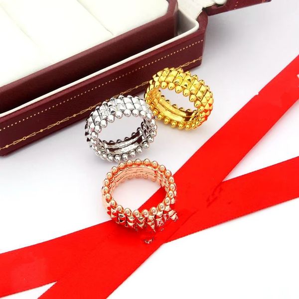 titanium steel silver love ring for men and women rose gold jewelry couple ring fashion gift first choice 002
titanium steel silver love ring for men and women rose gold jewelry couple ring fashion gift first choice 002