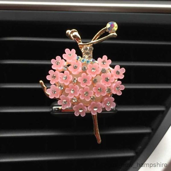 interior decorations car solid aromatherapy air girl outlet perfume clip fashion car decoration interior bling ornament r230811
interior decorations car solid aromatherapy air girl outlet perfume clip fashion car decoration interior bling ornament r230811