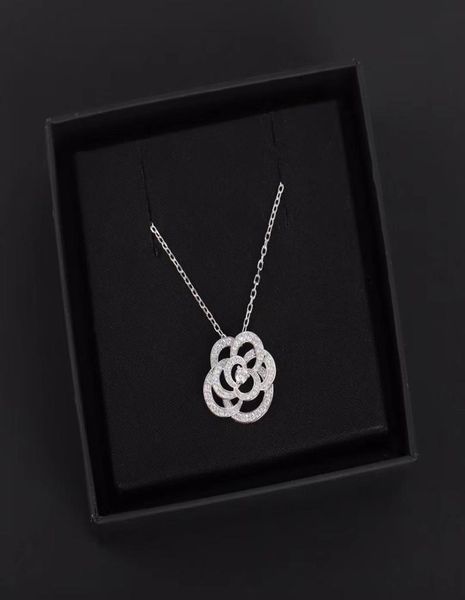 chic pendant necklaces flower camellia necklace white gold plated hollow diamond necklaces fashion jewelry enamel rhinestone charm6886739, Silver
chic pendant necklaces flower camellia necklace white gold plated hollow diamond necklaces fashion jewelry enamel rhinestone charm6886739, Silver