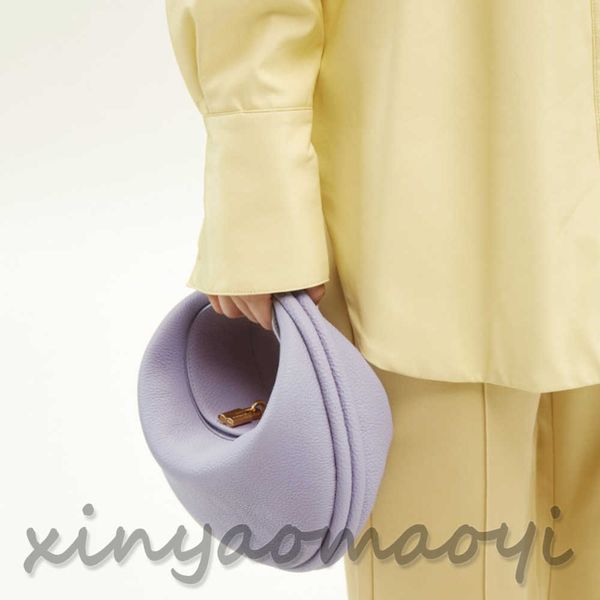 songmont luna bag luxury designer underarm hobo shoulder bag half moon leather purse clutch bags handbag crossbody size: 26*23*10cm
songmont luna bag luxury designer underarm hobo shoulder bag half moon leather purse clutch bags handbag crossbody size: 26*23*10cm