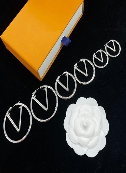 luxury earrings fashion womens big circle simple earring 18k gold plated jewelry designer earing letter stud whole love for gi5358092, Golden;silver
luxury earrings fashion womens big circle simple earring 18k gold plated jewelry designer earing letter stud whole love for gi5358092, Golden;silver