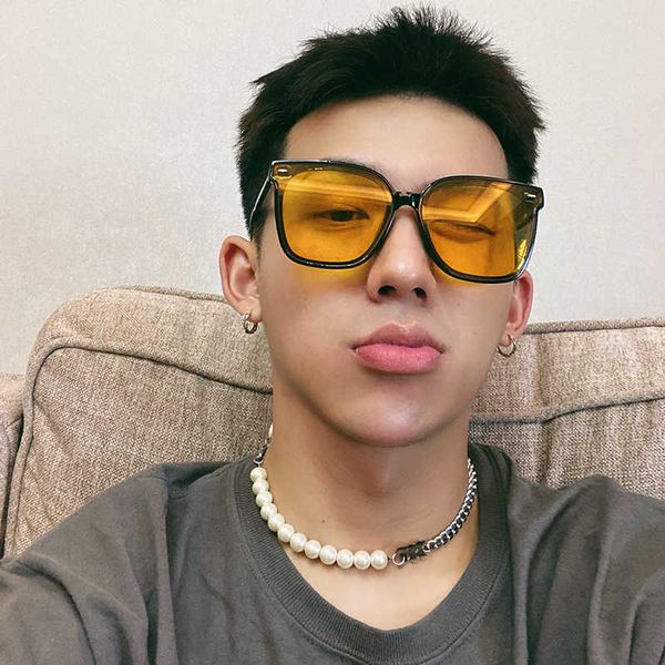 transparent yellow men's fashion brand ins net red driving big face anti ultraviolet glasses women's sunglasses, White;black
transparent yellow men's fashion brand ins net red driving big face anti ultraviolet glasses women's sunglasses, White;black