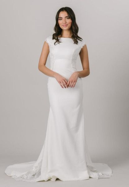 2021 simple mermaid crepe modest wedding dress cap sleeves boat neck buttons back mermaid bridal gowns lds bride dress custom made2256538, White
2021 simple mermaid crepe modest wedding dress cap sleeves boat neck buttons back mermaid bridal gowns lds bride dress custom made2256538, White