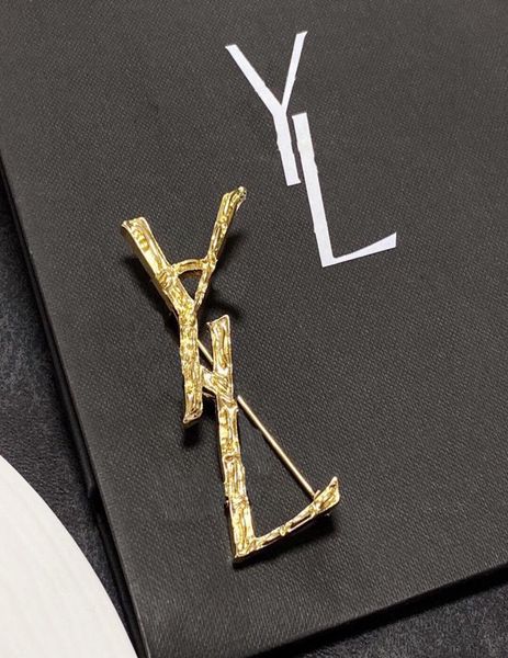 fashion designer brooch for women luxury gold jewelry ladies dress accessory pins womens breastpin leency brosche letter s4255305, Gray
fashion designer brooch for women luxury gold jewelry ladies dress accessory pins womens breastpin leency brosche letter s4255305, Gray