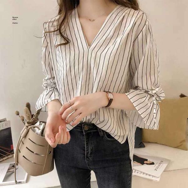 mid sleeves spring shirt and summer womens clothing korean style flare striped loose chi, White
mid sleeves spring shirt and summer womens clothing korean style flare striped loose chi, White