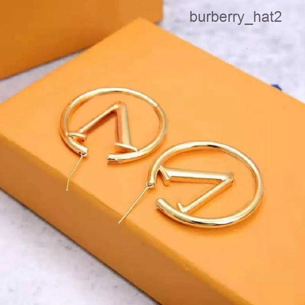 womens hoops earrings for women stud fashion big circle simple earring jewelry luxurys designer earings letter earring, Golden
womens hoops earrings for women stud fashion big circle simple earring jewelry luxurys designer earings letter earring, Golden