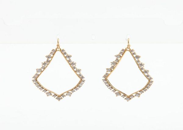 crystal drop dangles with earring cartons in vintage gold0128742697094885, Silver
crystal drop dangles with earring cartons in vintage gold0128742697094885, Silver